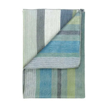 Load image into Gallery viewer, Genuine Alpaca Throw, multiple styles