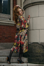 Load image into Gallery viewer, Luxury Art Duster Kimono Robe, multiple styles