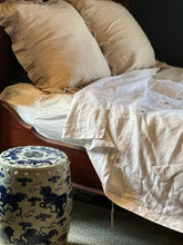Load image into Gallery viewer, Antique Burled Wood Bed