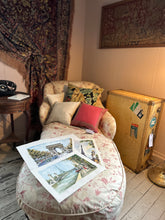 Load image into Gallery viewer, Belgian William Morris Pillow, multiple styles