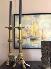 Load image into Gallery viewer, Gilt Cast-Iron Ship Bookend