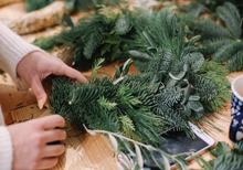 Load image into Gallery viewer, Deluxe Holiday Wreath Workshop