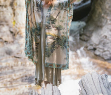 Load image into Gallery viewer, Luxury Art Duster Kimono Robe, multiple styles