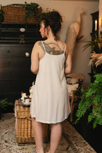 Load image into Gallery viewer, Luxury Étoile Simple Slip