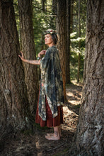 Load image into Gallery viewer, Luxury Art Duster Kimono Robe, multiple styles