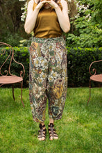 Load image into Gallery viewer, Luxury Art Linen Artist Pant, multiple styles