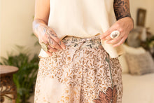 Load image into Gallery viewer, Luxury Art Linen Artist Pant, multiple styles