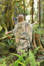 Load image into Gallery viewer, Luxury Art Duster Kimono Robe, multiple styles