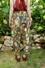 Load image into Gallery viewer, Luxury Art Linen Artist Pant, multiple styles