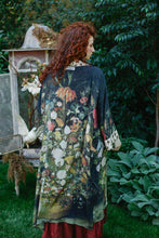 Load image into Gallery viewer, Luxury Art Duster Kimono Robe, multiple styles