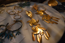Load image into Gallery viewer, Comet Earrings