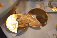 Load image into Gallery viewer, Teahupo Earrings