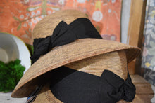 Load image into Gallery viewer, Handwoven Somerset Hat