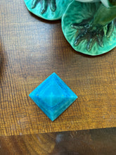 Load image into Gallery viewer, Blue Alabaster Pyramid