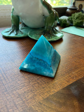 Load image into Gallery viewer, Blue Alabaster Pyramid