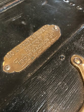 Load image into Gallery viewer, Taylor's of Chicago Trunk