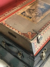 Load image into Gallery viewer, Taylor's of Chicago Trunk