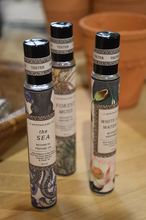 Load image into Gallery viewer, Botanica Perfume, multiple styles