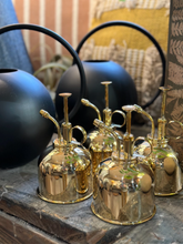 Load image into Gallery viewer, Brass Mister