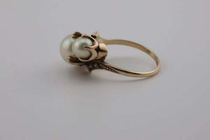 10Kt Multi-Pearl Antique Ring