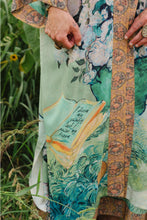 Load image into Gallery viewer, Luxury Art Duster Kimono Robe, multiple styles

