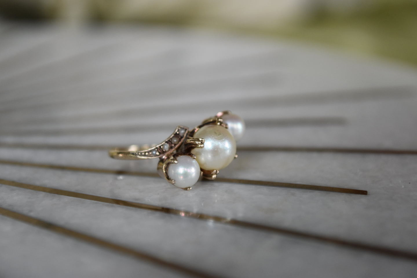 10Kt Multi-Pearl Antique Ring