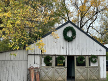 Load image into Gallery viewer, Deluxe Holiday Wreath Workshop

