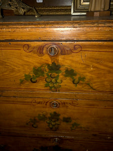 Hand-painted Chest of Drawers