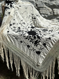 Vintage Fringe Throw/Tablecloth, multiple styles