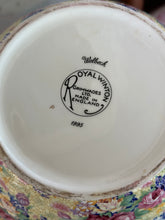 Load image into Gallery viewer, English &quot;Royal Winton&quot; China, multiple styles
