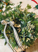 Load image into Gallery viewer, Deluxe Holiday Wreath Workshop
