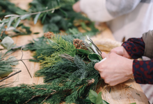 Load image into Gallery viewer, Deluxe Holiday Wreath Workshop
