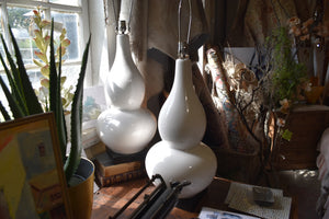 Groovy White Lamp
