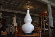 Load image into Gallery viewer, Groovy White Lamp
