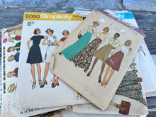Load image into Gallery viewer, Vintage Sewing Pattern, multiple styles

