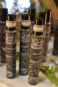 Noir Perfume, multiple styles