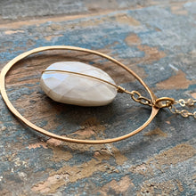 Load image into Gallery viewer, Moonstone Circle Pendant Necklce
