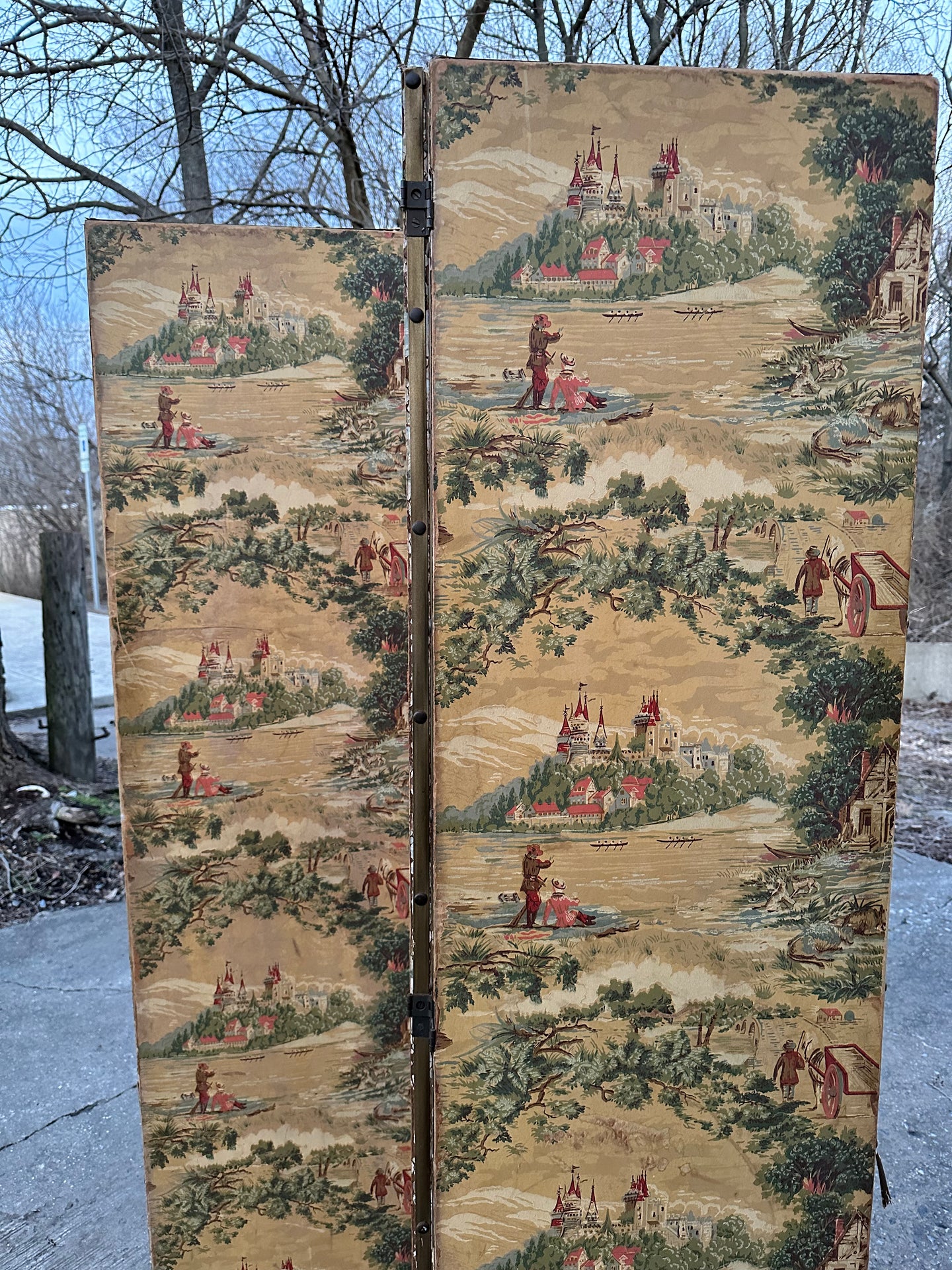 Vintage Toile Screen