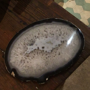 Dark-Rimmed Agate Platter